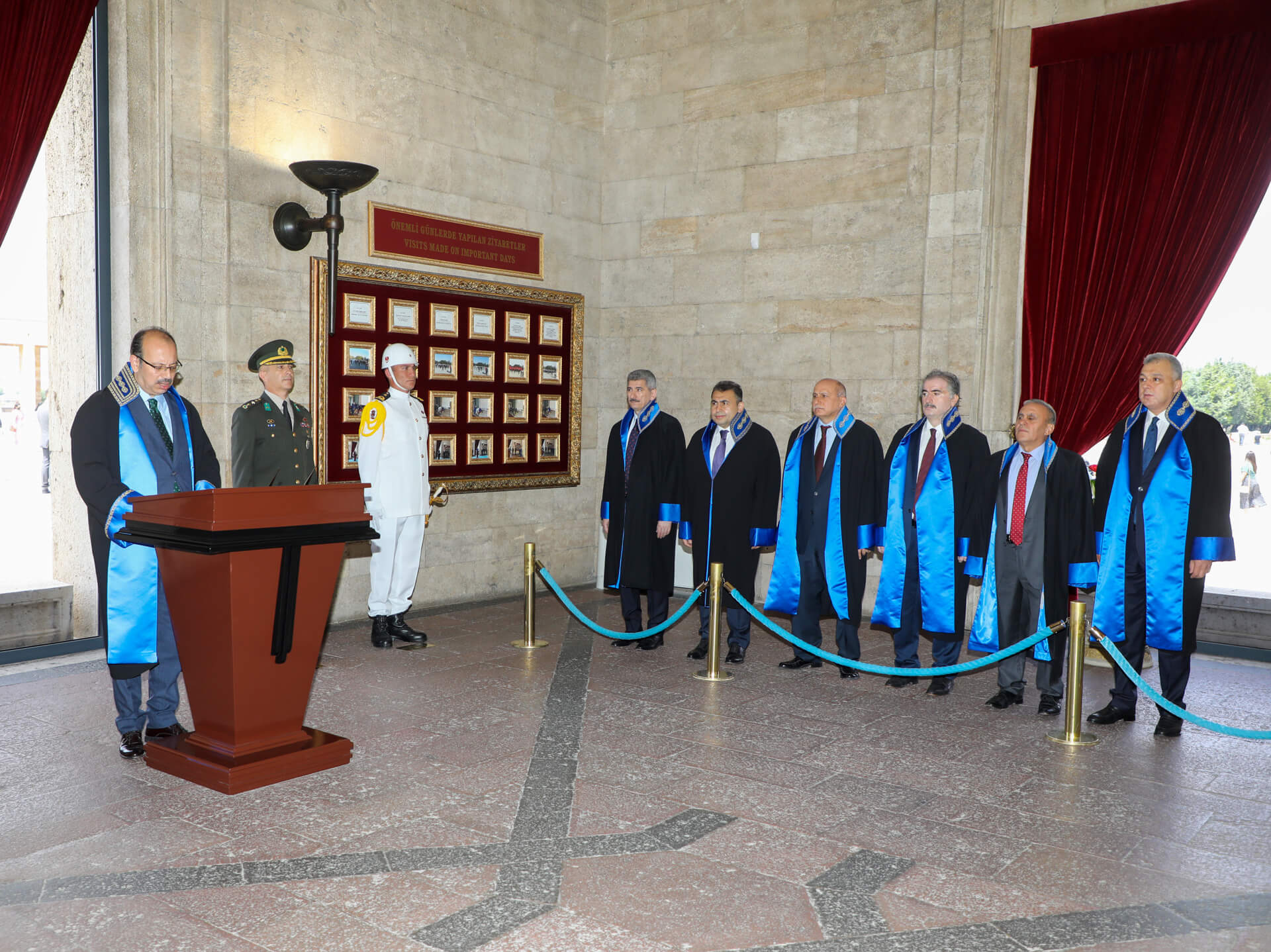 Sayıştay Başkanı Metin YENER Başkanlığında Yeni Seçilen Üyelerin Anıtkabir Ziyareti